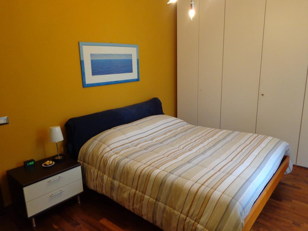La Casa In Rivalta Villa Verduno Room photo